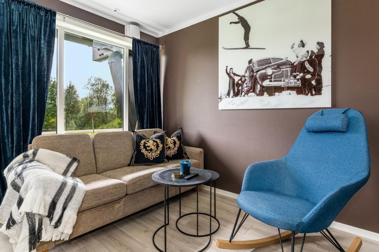 Leilighet Beitostolen Sentrum, Terrasse Og Innendors Parkering Luaran gambar