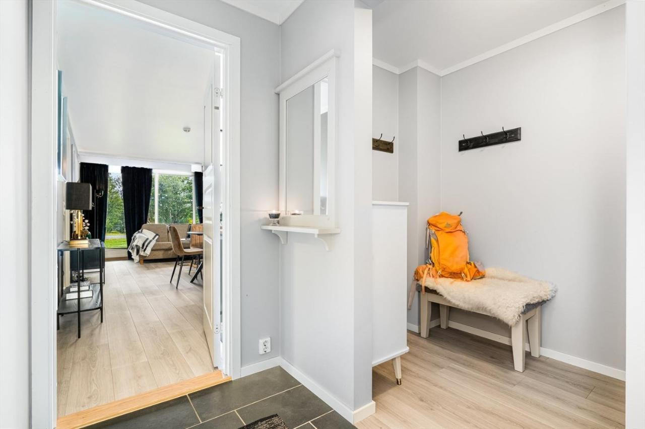 Leilighet Beitostolen Sentrum, Terrasse Og Innendors Parkering Luaran gambar