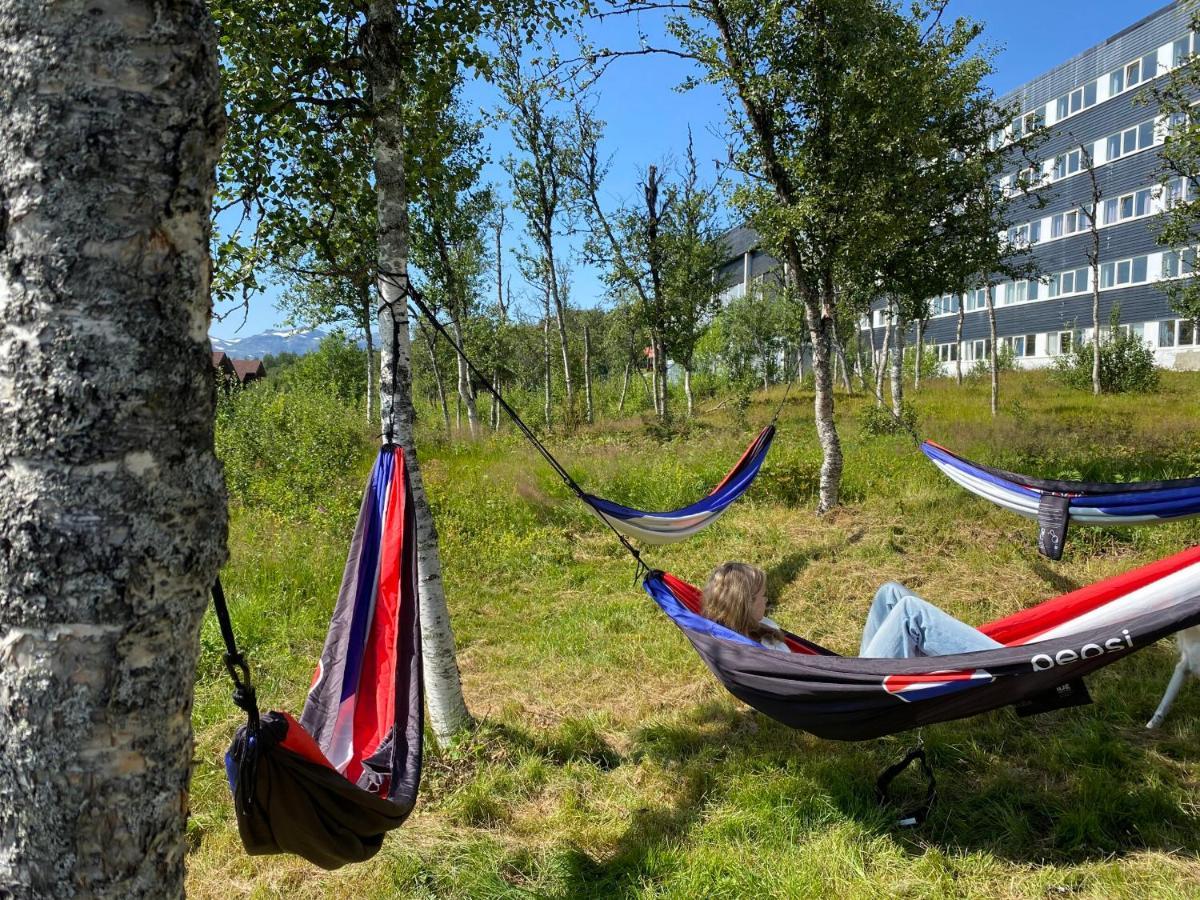 Leilighet Beitostolen Sentrum, Terrasse Og Innendors Parkering Luaran gambar