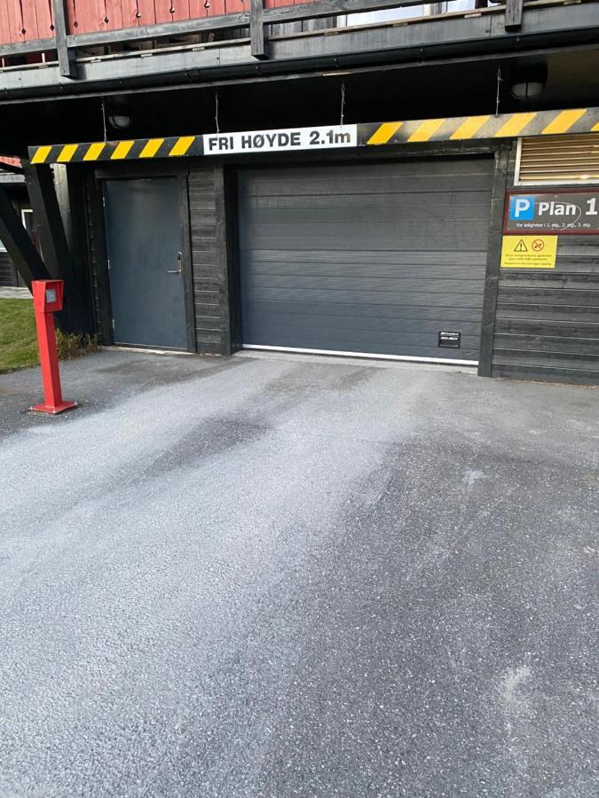 Leilighet Beitostolen Sentrum, Terrasse Og Innendors Parkering Luaran gambar